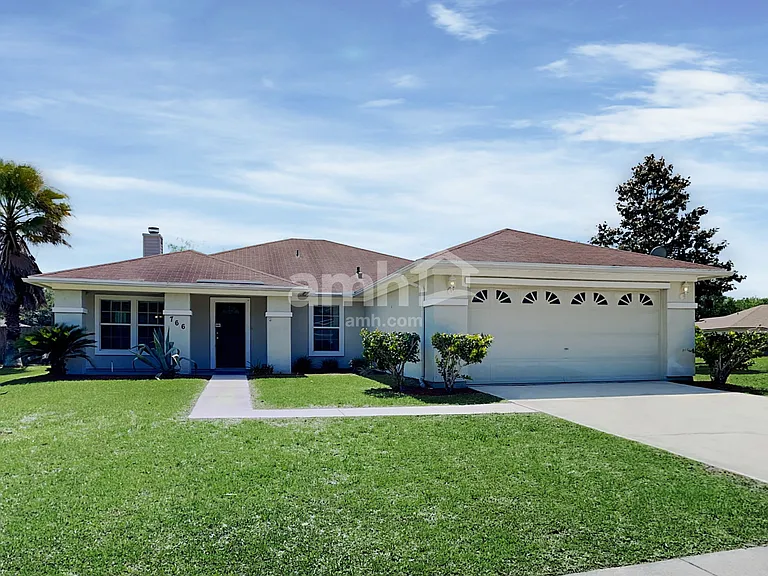 766 E Martin Lakes Dr — Photo 1