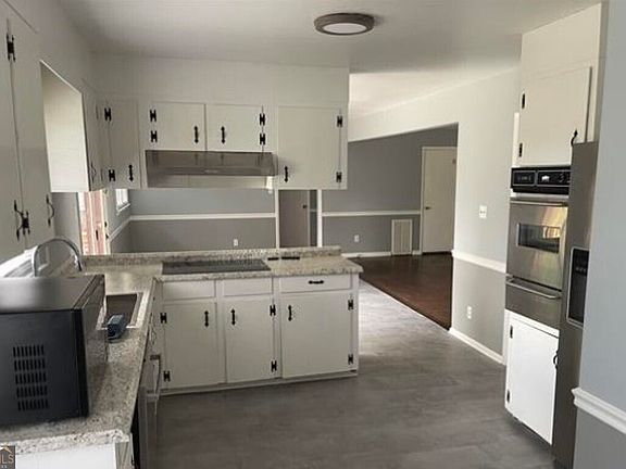 4th image of 110 Hillridge Dr