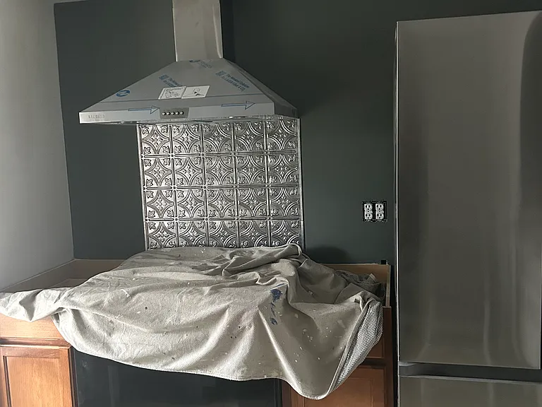 2415 Six East Ave #6 — Photo 6