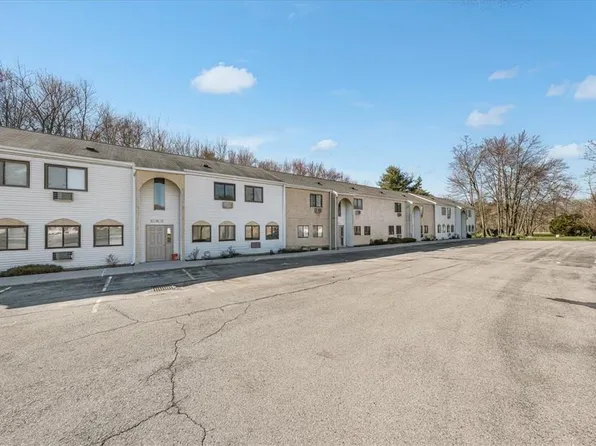 8 Carnaby Street #C, Wappingers Falls, NY 12590