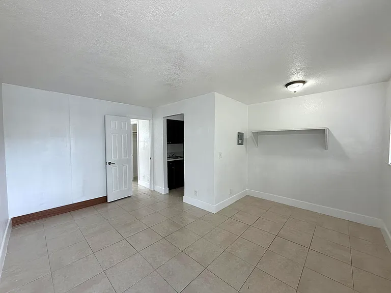 2119 Davie Blvd #126 — Photo 1