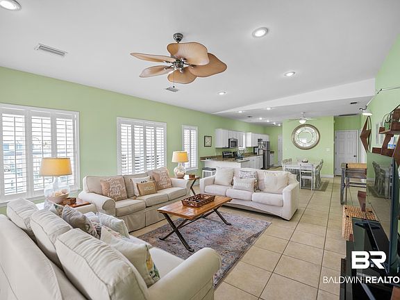 5th image of 446 Harbor Light Cir
