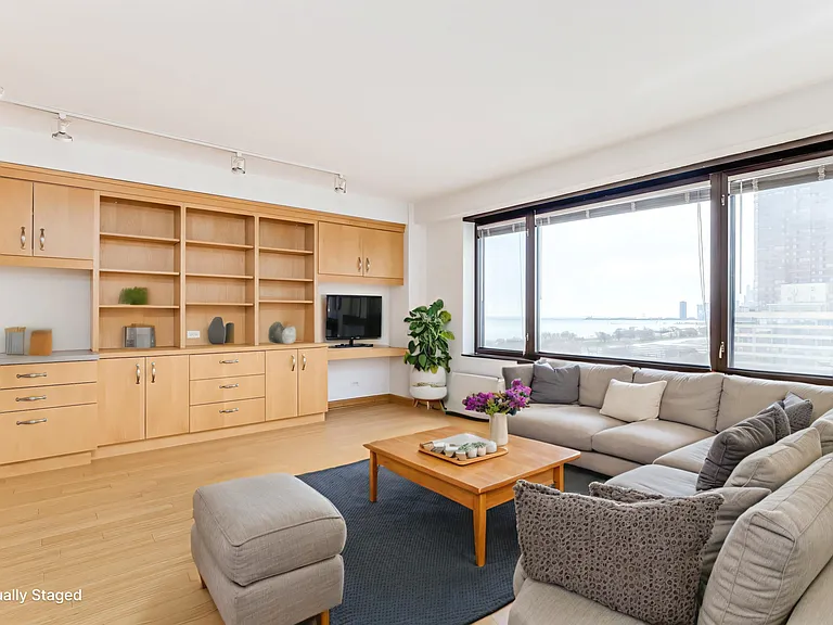 3100 N Lake Shore Dr #1906 — Photo 3