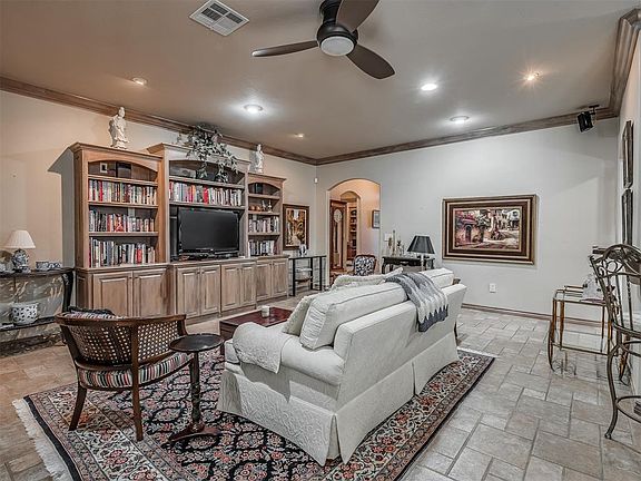 5th image of 12304 N Saint Lukes Ln