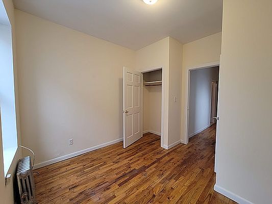 2nd image of 657 10th Ave #X