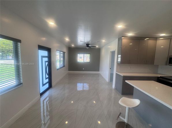 2048 NW 99th Ter #2048