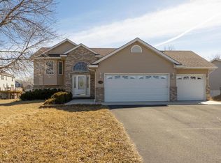 7872 Parkington Ave NE, Otsego, MN 55330