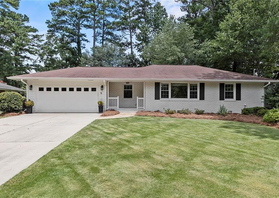 1st image of 2357 Clearwater Dr SE