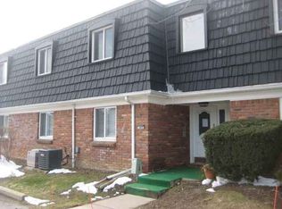1802 Colonial Village Way, Waterford, MI 48328