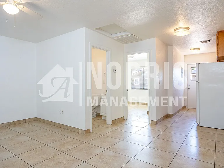 710 N Olive Ave — Photo 7