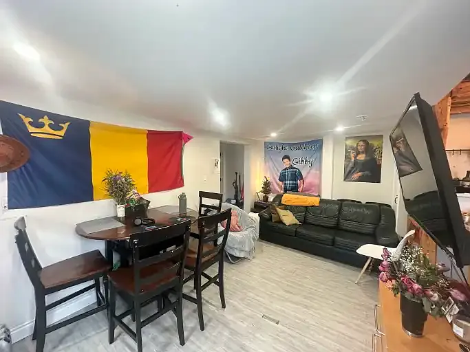 4 bed, 2.0 bath, $2,800 — Photo 4