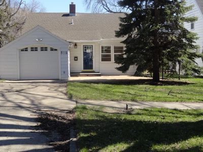 815 N 1st St, Bismarck, ND, 58501