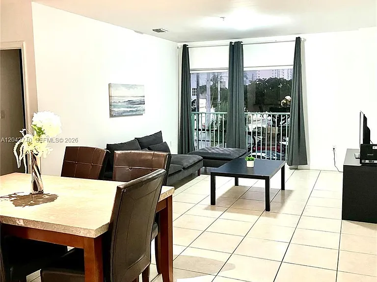 2280 SW 32nd Ave #202 — Photo 2