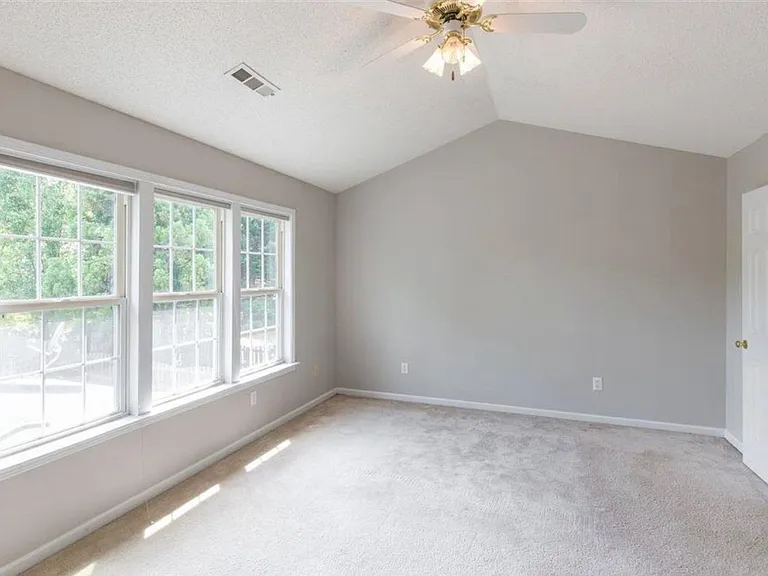 8 Candor Pl — Photo 18