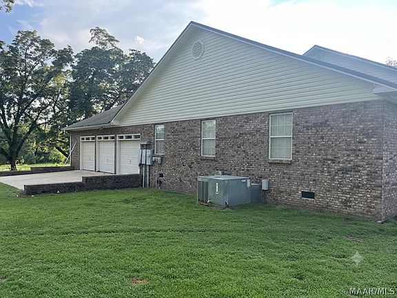 3rd image of 8018 Mobile Rd