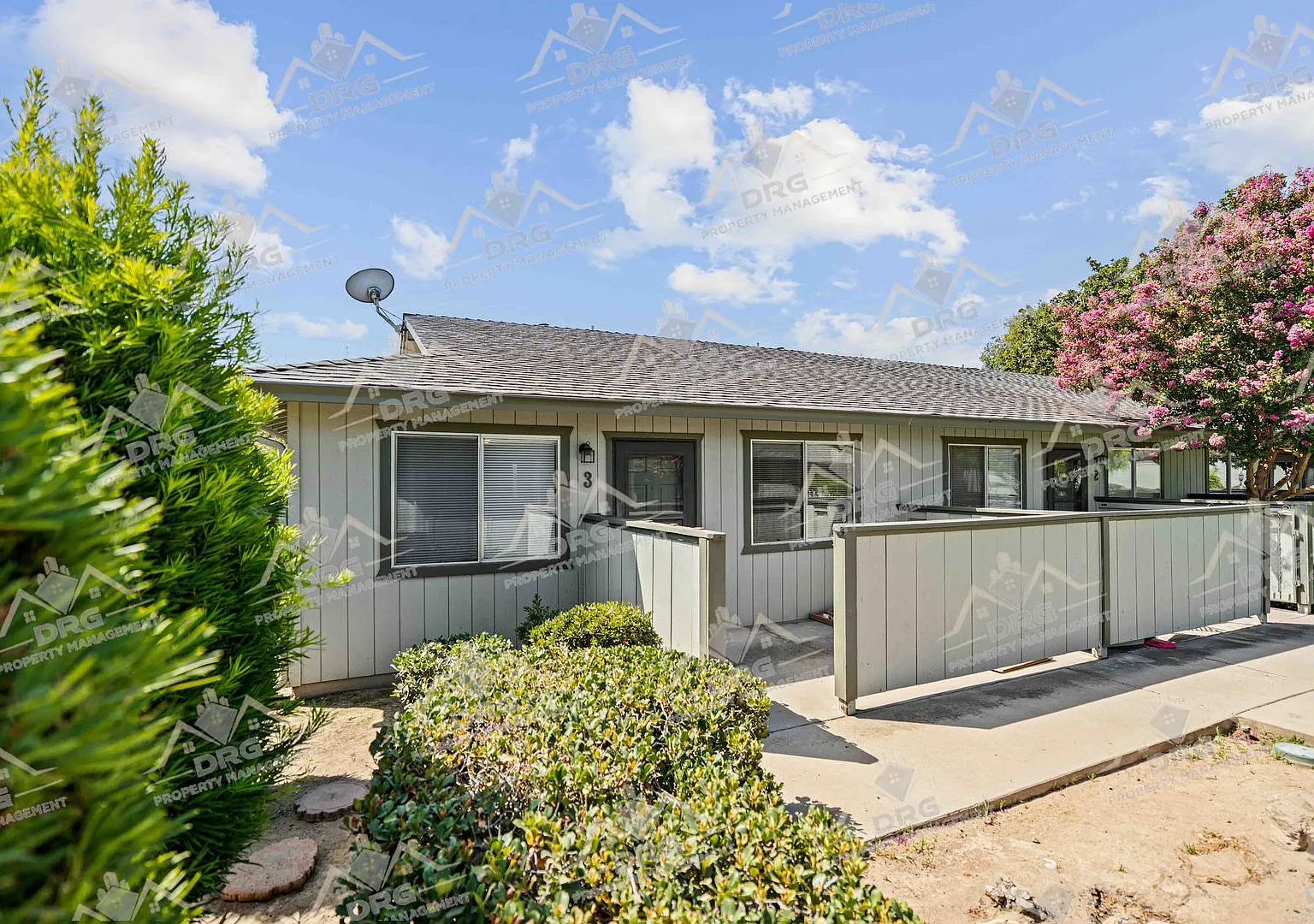 1229 W Roseburg Ave — Photo 3