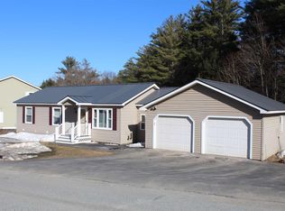 400 Colonial Dr, White River Junction, VT 05001