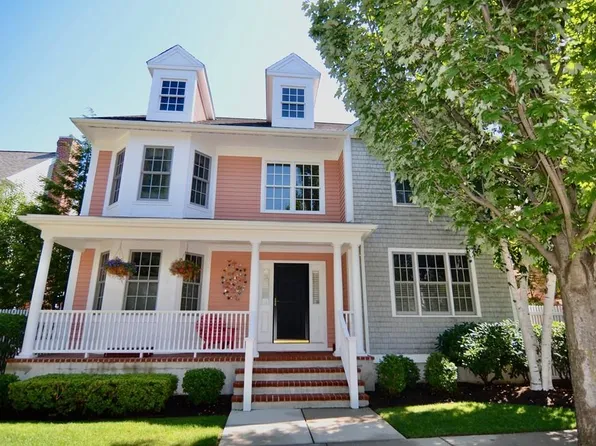 6 Preston Sq, Quincy, MA 02171