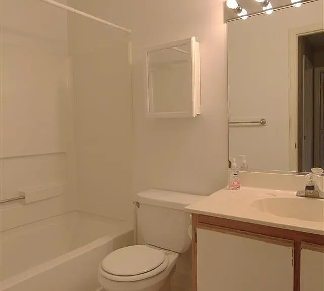 326 Summerwalk Cir #326 — Photo 6