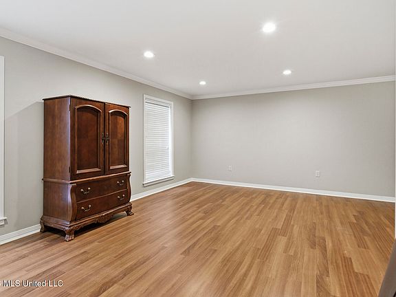 3rd image of 10 Independence Dr #10