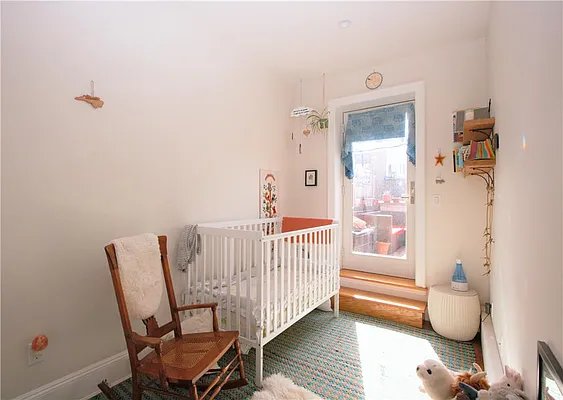 Rented by R New York | media 45