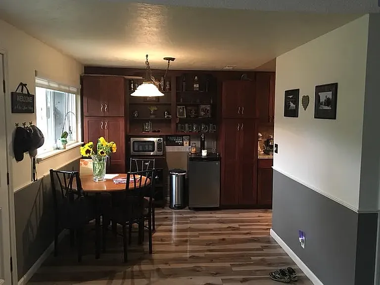 1041 Pacific Ave — Photo 3