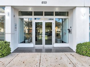 8101 Biscayne Blvd #R-410, Miami, FL 33138