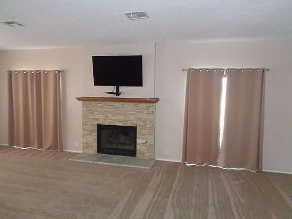 4th image of 1521 W Avenue L Unit 2