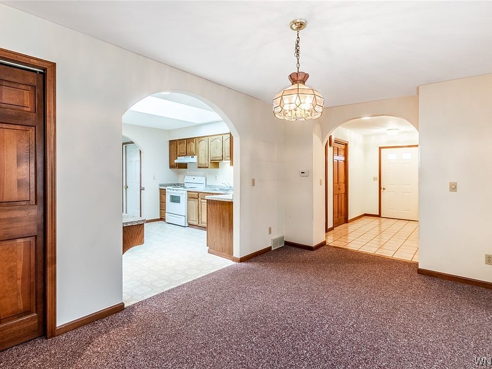 6053 Quaker Hollow Rd Orchard Park, NY, 14127 Apartments for Rent