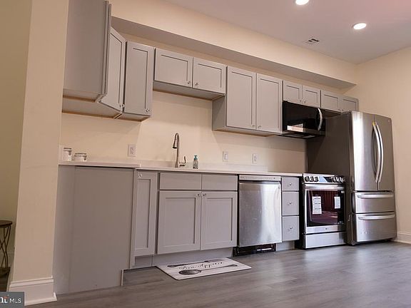 3rd image of 1121 B St
