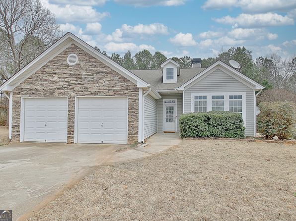 131 Meadowbrook Ln, Grantville, GA 30220