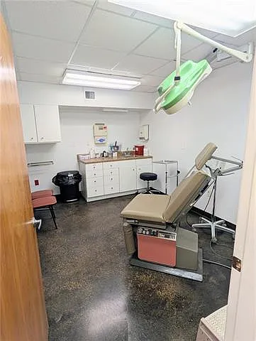 Studio, 3.0 bath, 4492 sqft, $5,000 — Photo 3