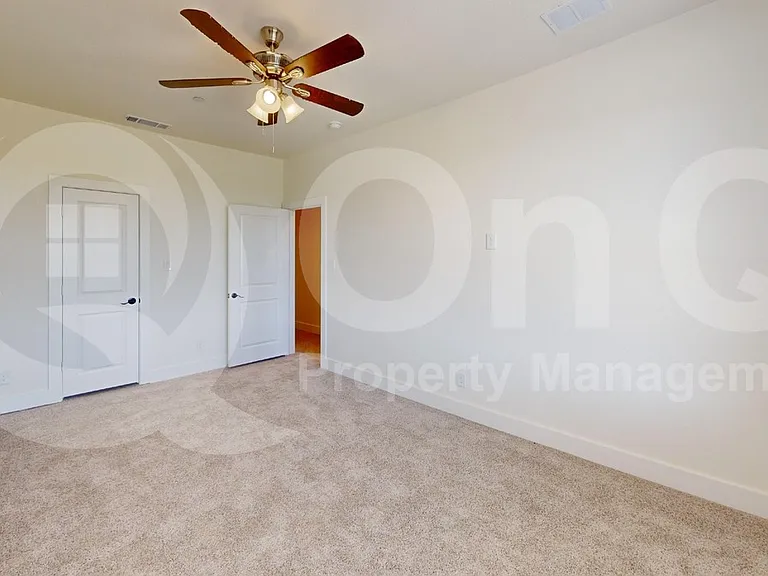 237 Mule Deer Mews — Photo 18