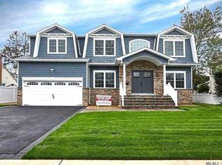 3448 Hawthorne Dr N, Wantagh, NY 11793