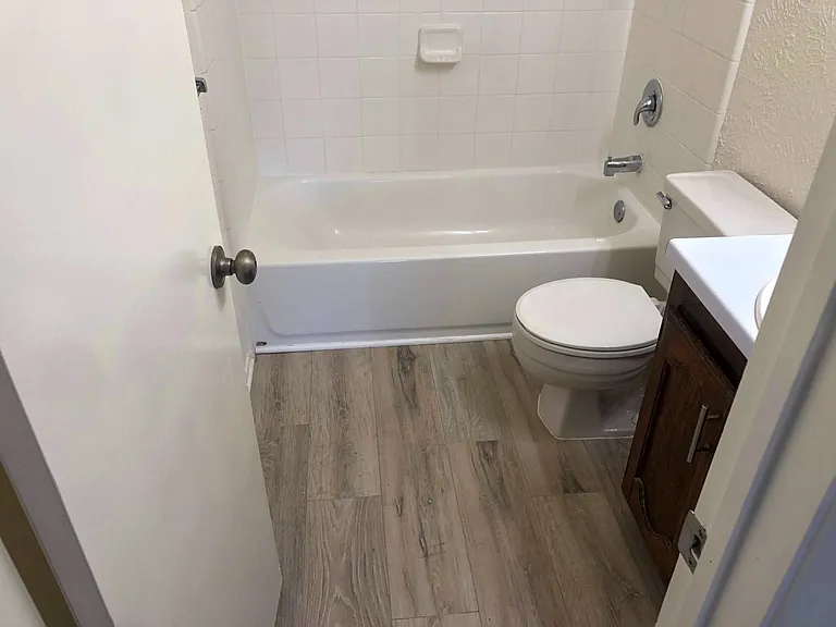 19914 Moonriver Dr — Photo 6