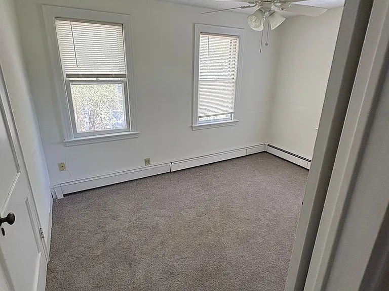 547 W Main St — Photo 39