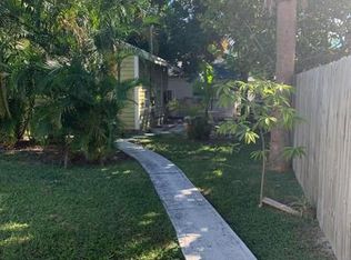 928 Sunset Rd, West Palm Beach, FL 33401