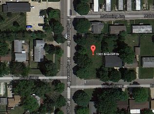 1301 Briarcliff Dr, Rantoul, IL 61866