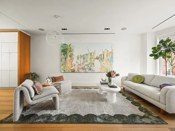 370 8th St, Brooklyn, NY 11215