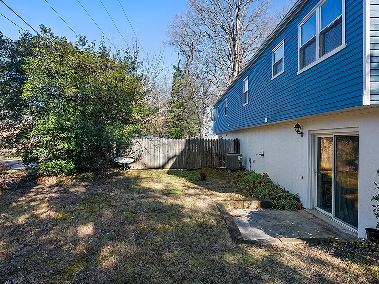 330 Benfield Rd — Photo 25