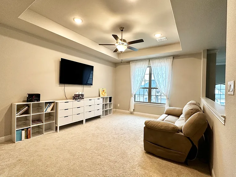 307 Waters Edge Dr — Photo 15