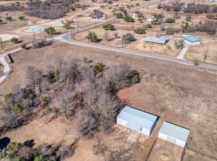 2 Old Agnes Rd, Weatherford, TX 76085