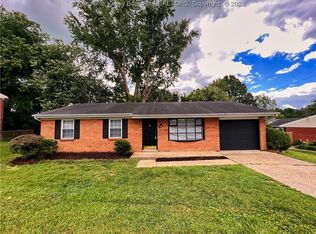 204 Iroquois Trl, Ona, WV 25545