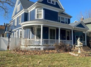 2020 Grand Ave, Davenport, IA