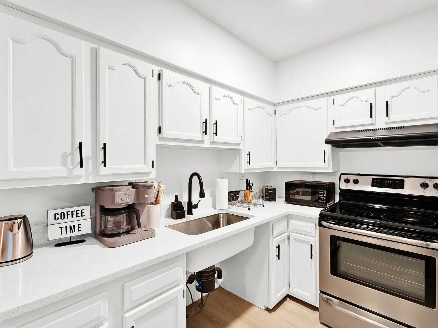 1 bed, 800 sqft, $1,295 — Photo 3