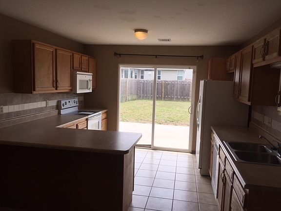5th image of 2512 Pintail Cir