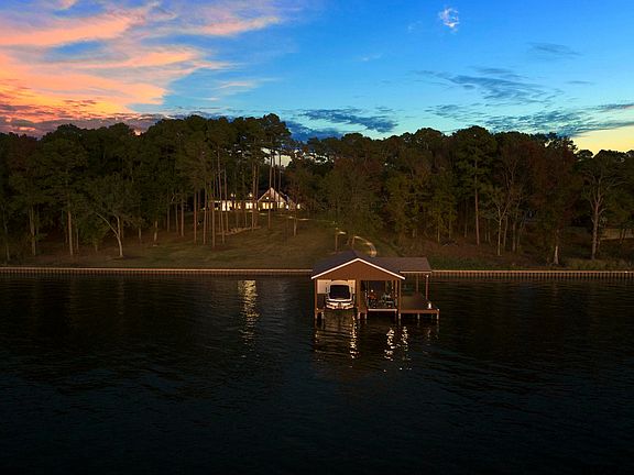 5th image of 400 Lost Pines Ln