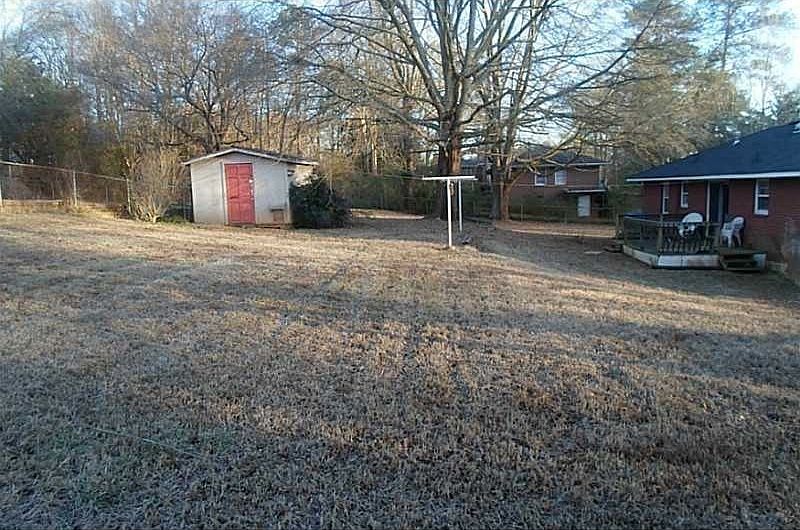 2nd image of 1860 Posten Ln