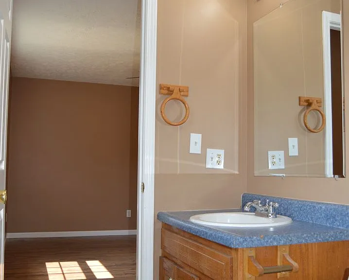 14620 Hobby Dr — Photo 19