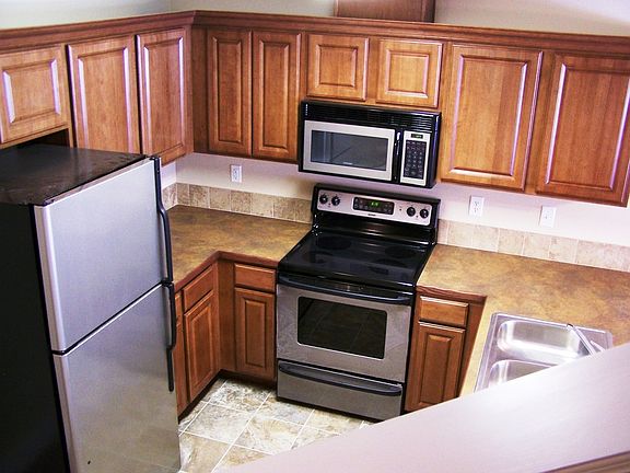 3rd image of 9946 W Rosecroft Ct Unit 103